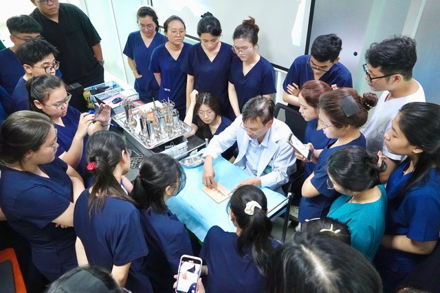 Trường đại học 2.800 tỷ đồng của đại gia Đặng Thị Hoàng Yến: Thu không đủ chi 2 năm liên tiếp, trả lương nhân sự 27 tỷ đồng/năm - Ảnh 2.
