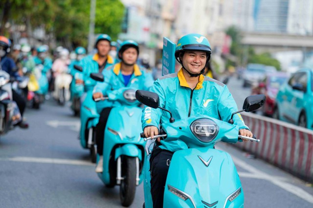 Con trai ông Phạm Nhật Vượng đang tuyển gấp 4 trưởng phòng mới, công việc liên quan trực tiếp đến các tài xế 2 bánh, làm việc 5 ngày/tuần, lương lên tới gần 50 triệu đồng/tháng - Ảnh 2.