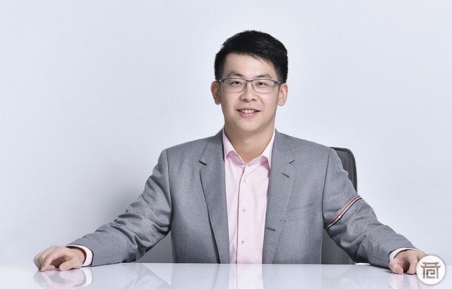 Phát hiện nam sinh đầu tư hàng nghìn tỷ đồng khi mới học năm 2 đại học, 29 tuổi sở hữu khối tài sản hơn 31.000 tỷ đồng, thuộc top những tỷ phú trẻ nhất của Forbes - Ảnh 1.