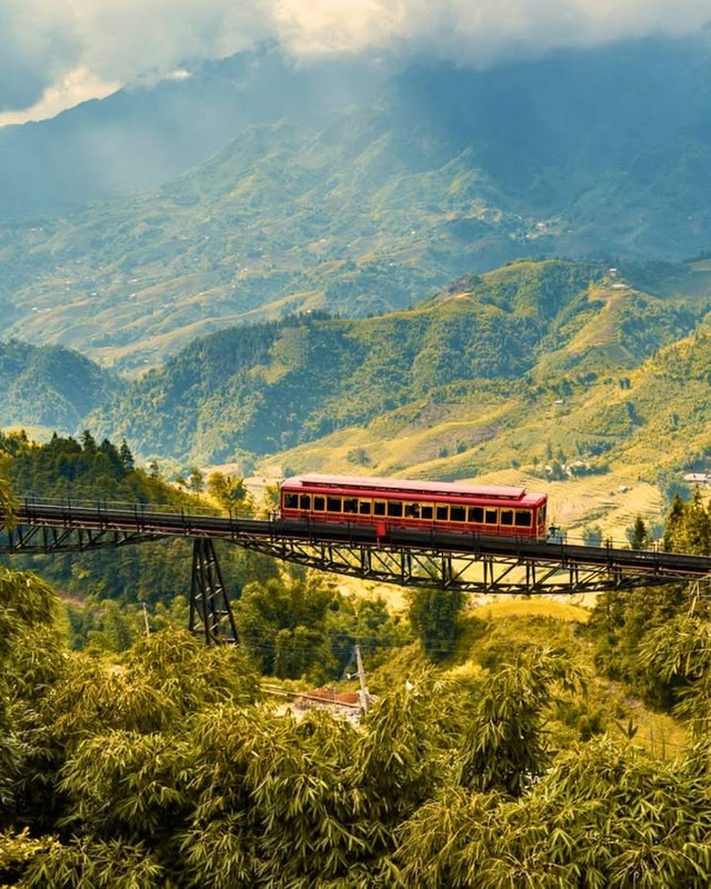 Việt Nam có 1 "cung điện Pháp" nằm ở độ cao 1.600m, mát mẻ quanh năm: 5 năm liền thắng giải "hàng đầu châu Á", 3 năm liên tiếp được vinh danh "biểu tượng hàng đầu thế giới"   - Ảnh 6.