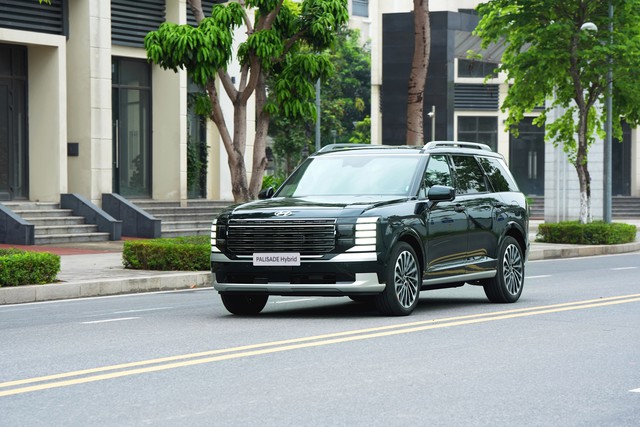 Hyundai Palisade Hybrid chốt giá tại Việt Nam: 3 phiên bản, giá từ 1,5 tỷ đồng  - Ảnh 1.