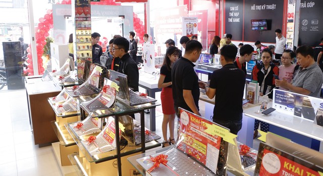 Loạt smartphone, đồ gia dụng giảm giá 50% dịp 20/10 - Ảnh 1.