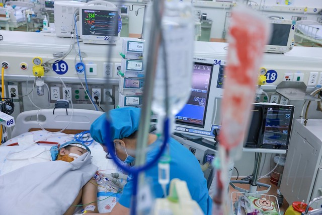 Sốt xuất huyết Dengue: Những nhóm người có nguy cơ chuyển nặng cần đặc biệt lưu ý - Ảnh 2.