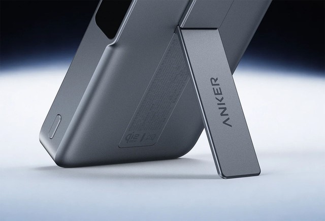 Sạc không dây càng nhanh, iPhone càng nóng - Anker có lời giải với pin dự phòng mới - Ảnh 2.