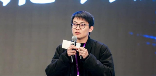 Phát hiện nam sinh kiếm tiền tỷ từ khi còn học đại học, 40 tuổi sở hữu khối tài sản hơn 85.000 tỷ đồng - Ảnh 1.