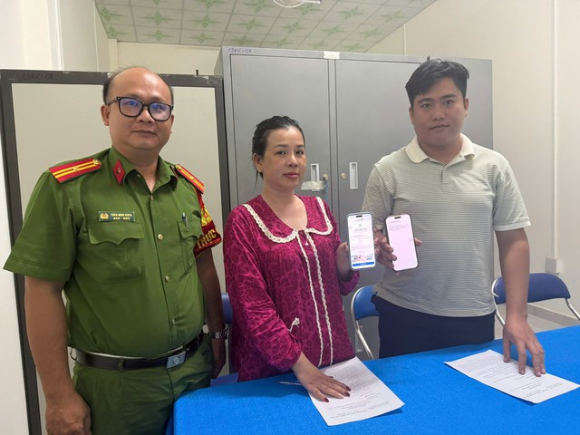 Nhân viên tiệm vàng ở TP Cần Thơ chuyển khoản 41.000.000 đồng vào tài khoản của một người phụ nữ: Công an rà soát giao dịch - Ảnh 1.