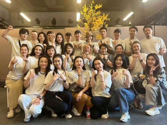 Rủ nhau đi họp lớp sau 20 năm, lớp trưởng vừa nhắn 1 câu, hơn nửa thành viên lập tức thoát nhóm chat - Ảnh 3.