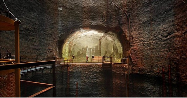 Một quốc gia Đông Nam Á xây kho dầu trong hang ngầm sâu 150 m dưới lòng đất, sức chứa 9 triệu thùng  - Ảnh 1.