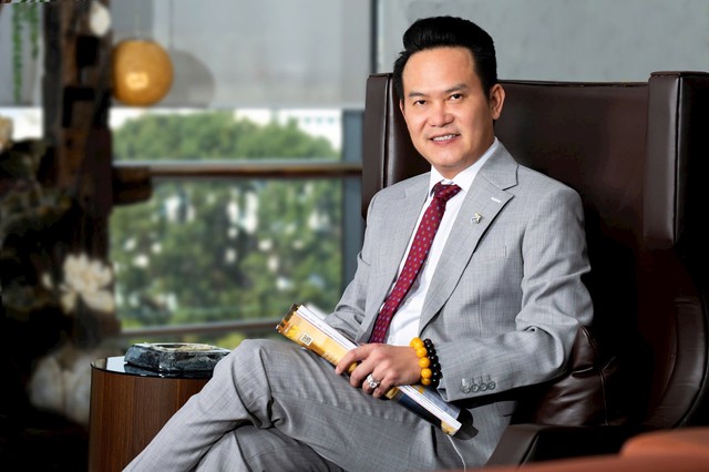 Việt Nam có gia đình doanh nhân giàu có, người mẹ là tiến sĩ danh dự tại trường đại học danh tiếng ở Hàn Quốc, 3/4 người con giữ chức Chủ tịch, Phó Chủ tịch doanh nghiệp: Điều hành công ty nghìn tỷ vẫn về nhà ăn cơm trưa - Ảnh 4.