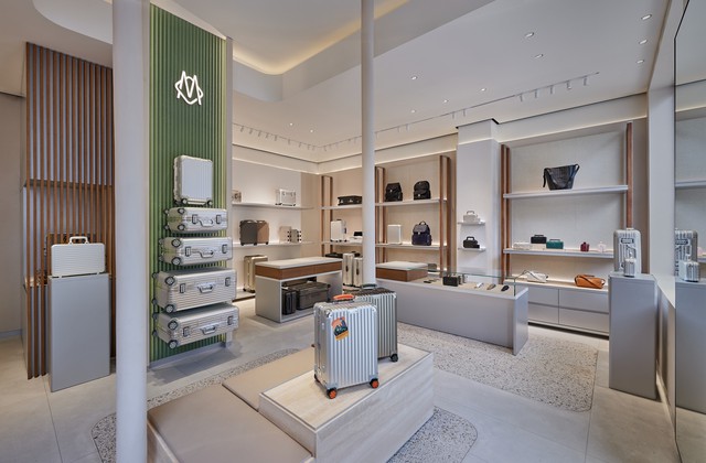 Thương hiệu vali Đức 128 năm tuổi thuộc đế chế LVMH mở cửa hàng mới trên phố Tràng  - Ảnh 5.