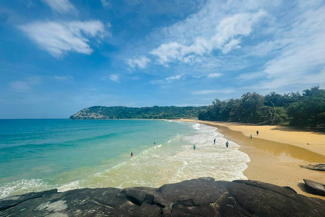 Vượt cả Bali và loạt thiên đường nổi tiếng, điểm đến này của Việt Nam vừa lọt “Top 5 đảo đẹp nhất châu Á”: Thu về 2.800 tỷ đồng từ du lịch trong 9 tháng đầu năm  - Ảnh 1.