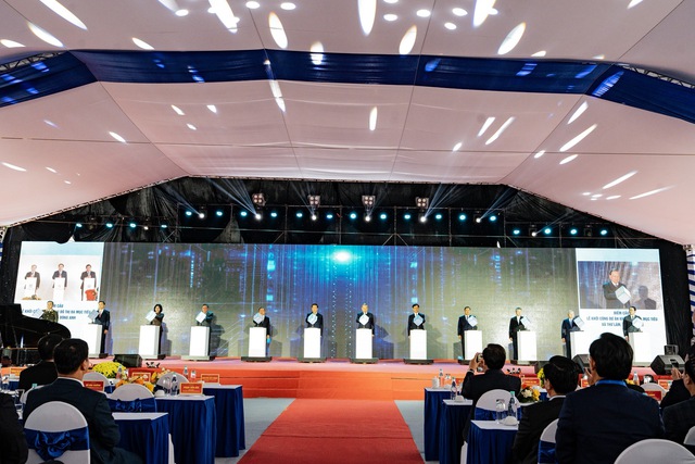 Tổng Bí thư dự lễ khởi công Khu đô thị đa mục tiêu Bắc Thăng Long Urban City 700ha, dự án hạt nhân trong tổ chức không gian phát triển phía Bắc Thủ đô - Ảnh 2.