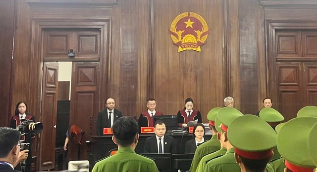 HĐXX tại phiên tòa. Ảnh: Tiền Phong