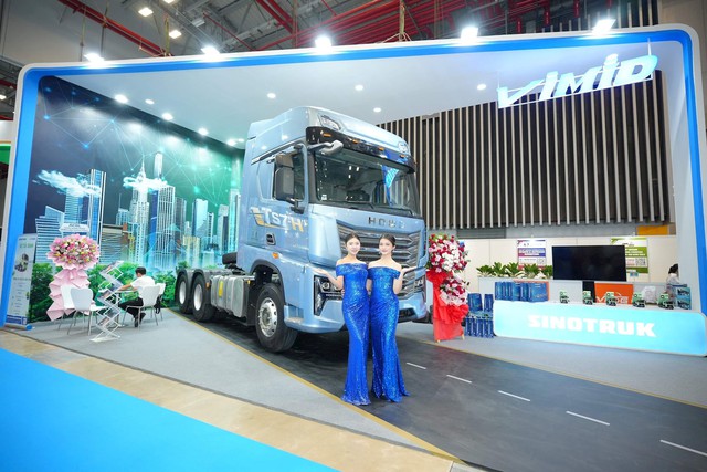 Công ty bán xe tải Trung Quốc lãi đột biến hơn 400 tỷ bỏ xa 2 ông trùm bán xe Mercedes, cổ phiếu vừa trần 4 phiên