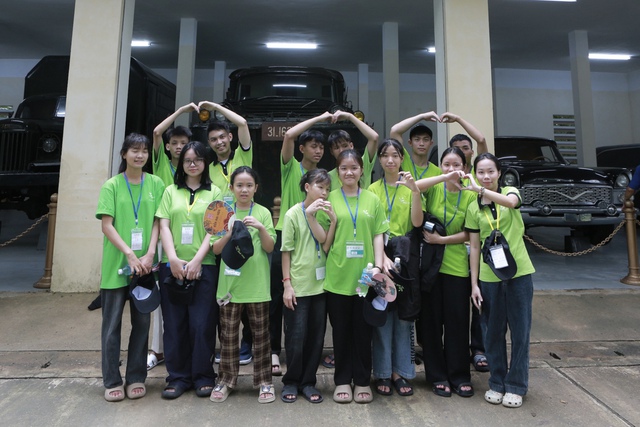 Nữ sinh chào đời chỉ nặng 900g và hành trình tôi luyện "trái tim sư tử", gieo mầm hy vọng cho trẻ em nghèo - Ảnh 8.