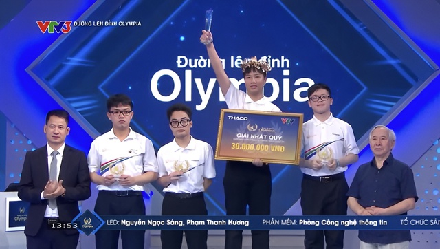 Chân dung nam sinh vừa mang cầu truyền hình Chung kết năm Đường Lên Đỉnh Olympia lần đầu tiên trong lịch sử về Phú Thọ- Ảnh 5.