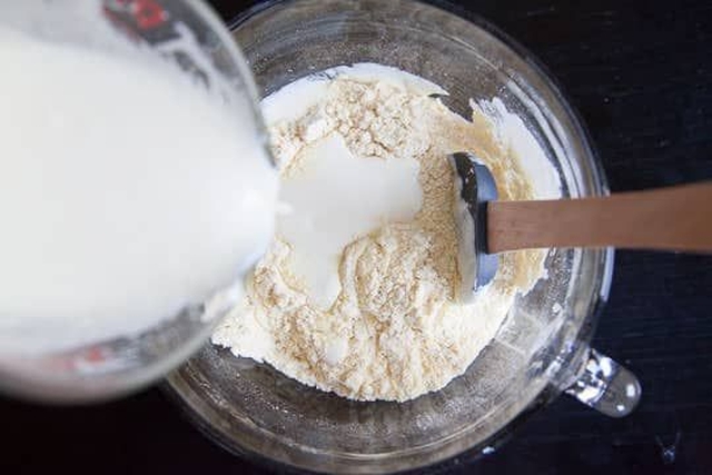 4 thực phẩm màu trắng là "vua phá hoại" đối với mạch máu, bác sĩ Nhật nói thẳng: Mê mấy cũng phải "giữ miệng"