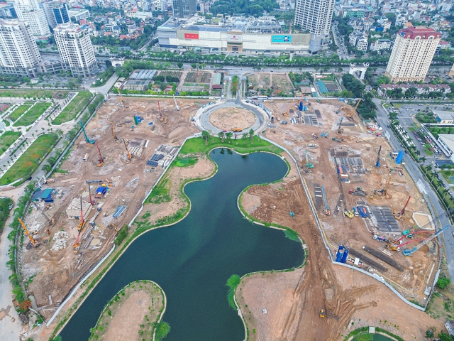 Noble West Lake Ha Noi: 12 tòa tháp 40 tầng thi công xuyên đêm, "đại công trường" lớn bậc nhất Tây Hồ Tây lộ diện - Ảnh 1.
