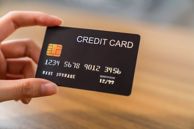 Rút tiền mặt 5,3 tỷ đồng nhưng tài khoản trừ 7,2 tỷ: Phát hiện đường dây chiếm đoạt tiền thẻ tín dụng