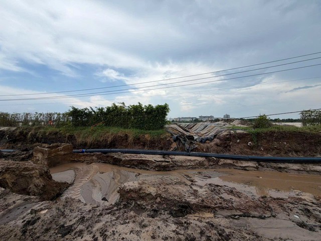 Thách thức đe dọa tiến độ các tuyến đường phục vụ APEC khi mùa mưa sắp đến - Ảnh 2.