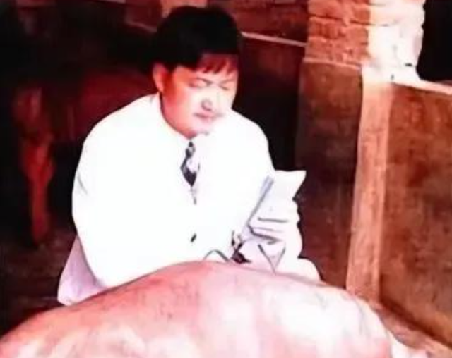 Phát hiện người đàn ông sở hữu khối tài sản&nbsp;hơn 776.000 tỷ đồng nhờ nuôi lợn - Ảnh 1.
