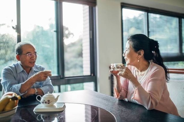 Sau nửa đời người, nhiều người mới nhận ra 4 "tài sản" đắt giá nhất của tuổi trung niên: Quyết định cuộc sống viên mãn, hạnh phúc
