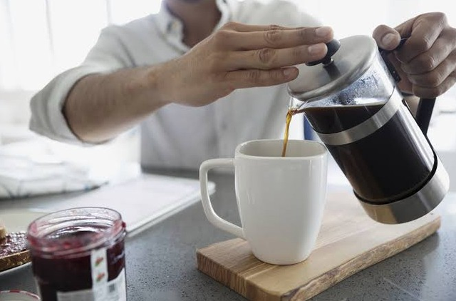 So sánh gan của người uống cà phê và người không uống, phát hiện điều bất ngờ - Ảnh 1.