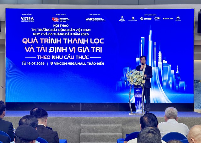 Chủ tịch VARS: “Thị trường bất động sản đã không còn như trước”, dòng tiền đang đổi hướng - Ảnh 1.