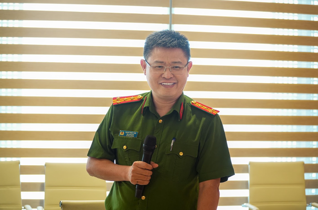 FPT được Bộ Công An trao Giấy chứng nhận đủ điều kiện kinh doanh sản phẩm, dịch vụ trung gian dữ liệu - Ảnh 2.