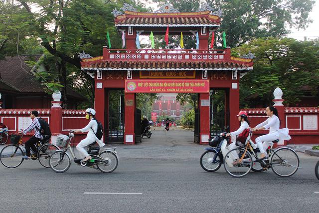 Việt Nam có ngôi trường tròn 130 tuổi vào năm nay, xây tại nơi từng huấn luyện thủy quân, học sinh giỏi, xuất sắc chiếm gần 90% toàn trường- Ảnh 7. Việt Nam có ngôi trường tròn 130 tuổi vào năm nay, xây tại nơi từng huấn luyện thủy quân, học sinh giỏi, xuất sắc chiếm gần 90% toàn trường- Ảnh 7.