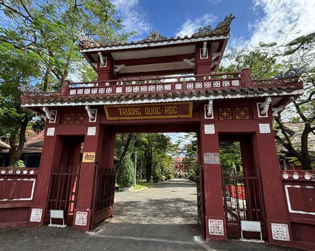 Việt Nam có ngôi trường tròn 130 tuổi vào năm nay, xây tại nơi từng huấn luyện thủy quân, học sinh giỏi, xuất sắc chiếm gần 90% toàn trường- Ảnh 1. Việt Nam có ngôi trường tròn 130 tuổi vào năm nay, xây tại nơi từng huấn luyện thủy quân, học sinh giỏi, xuất sắc chiếm gần 90% toàn trường- Ảnh 1.