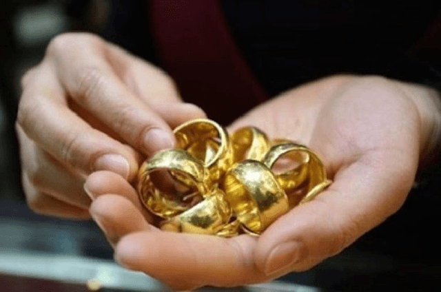 Sáng 7/7: Giá vàng nhẫn trơn, vàng miếng SJC đồng loạt giảm
