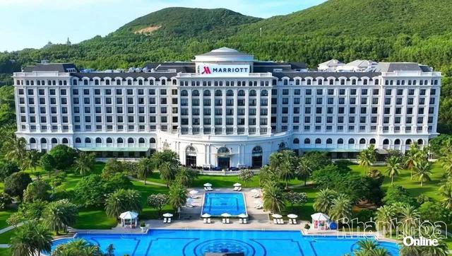 Tỉnh có đường bờ biển dài nhất Việt Nam sắp đón "siêu đám cưới" của một tỷ phú diễn ra suốt 4 ngày, mời hơn 1400 khách, huy động 600 người làm nhiệm vụ - Ảnh 2.