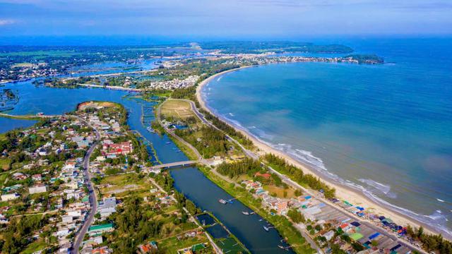 Bãi biển dài 7km ở miền Trung được truyền thông Mỹ vinh danh- Ảnh 2. Bãi biển dài 7km ở miền Trung được truyền thông Mỹ vinh danh- Ảnh 2.