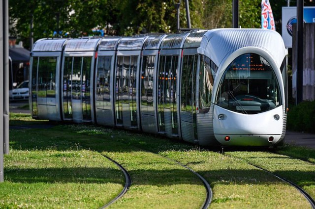 Việt Nam sắp có tuyến tàu 17,5km, hiện đại bậc nhất như ở Pháp, Đức: Do “ông lớn” BĐS dốc tiền đầu tư, tiến độ khiến chuyên gia cũng phải bất ngờ - Ảnh 2.
