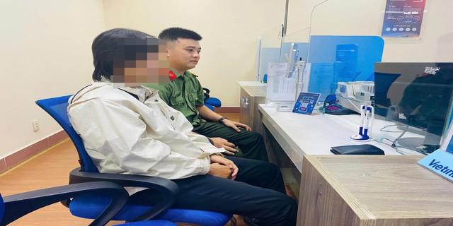 Người phụ nữ lo lắng suốt 45 ngày vì giao dịch chuyển khoản 10 triệu đồng, công an tiến hành xác minh và đối chiếu thông tin - Ảnh 1.