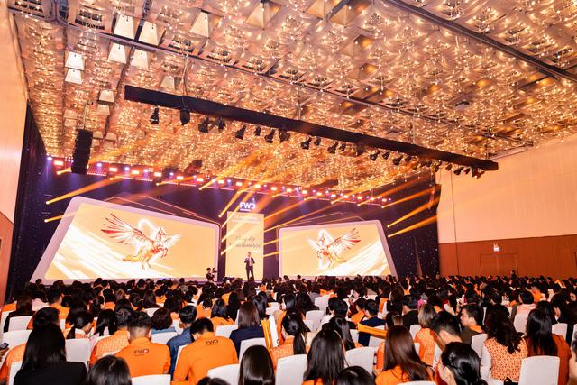 Nghề tư vấn tài chính trong bảo hiểm nhân thọ: một nghề, nhiều con đường phát triển - Ảnh 1.