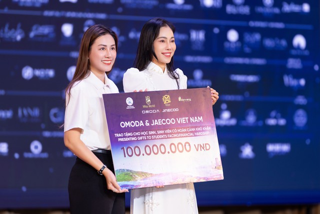 Tối 31/8,