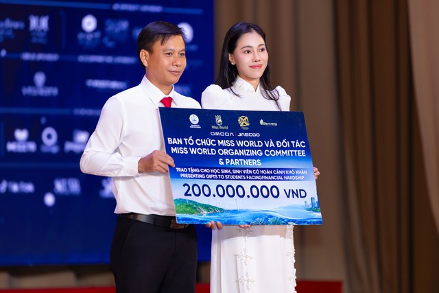 Tối 31/8,