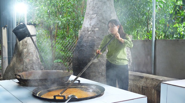 Đặc sản mật mía vươn xa, cởi nút thắt vận hành nhờ chuyển đổi số - Ảnh 1.