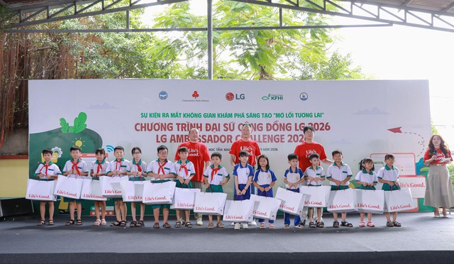 Cải thiện điều kiện học tập và tạo cơ hội để trẻ em tiếp cận sớm với công nghệ thông tin - Ảnh 2.