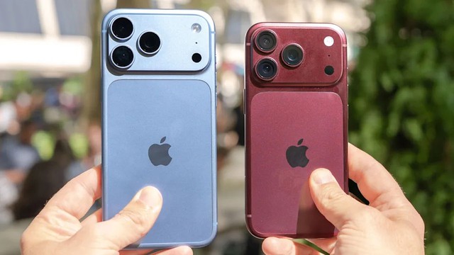 5 mẫu smartphone 'đắt xắt ra miếng' vừa về Việt Nam - Ảnh 1.