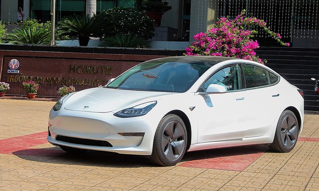 Báo Mỹ: Tesla của Elon Musk khó cạnh tránh với VinFast tại Việt Nam - Ảnh 4.