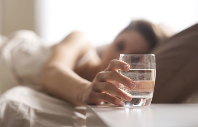 Lời khuyên cho tất cả các gia đình thường xuyên uống nước đun sôi để qua đêm - Ảnh 4.