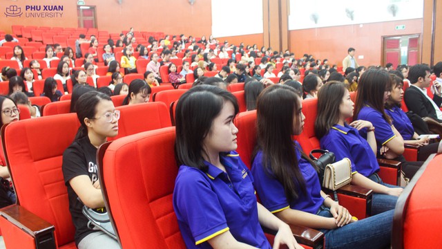Việt Nam có 1 trường ĐH đào tạo 3 năm là tốt nghiệp: Học phí từ 86,3 triệu - 112,5 triệu đồng/khóa, dạy chuyên ngành thứ 2 miễn phí, nhiều ngành 15 điểm là đỗ  - Ảnh 2.