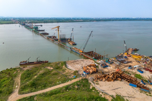 Siêu dự án gần 86.000 tỷ, có lượng đất cần giải phóng mặt bằng lớn chưa từng có, dùng số vật liệu đủ lấp đầy 3 lần hồ Tây, phấn đấu hoàn thành trong một năm nữa - Ảnh 3.