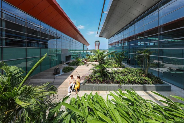 Không phải Nội Bài, Tân Sơn Nhất, đây mới là sân bay Việt Nam vào top hàng đầu châu Á: Rộng gấp 19 lần sân Mỹ Đình, từng là nơi hạ cánh chuyến bay chở 2 triệu phú Mỹ - Ảnh 3.