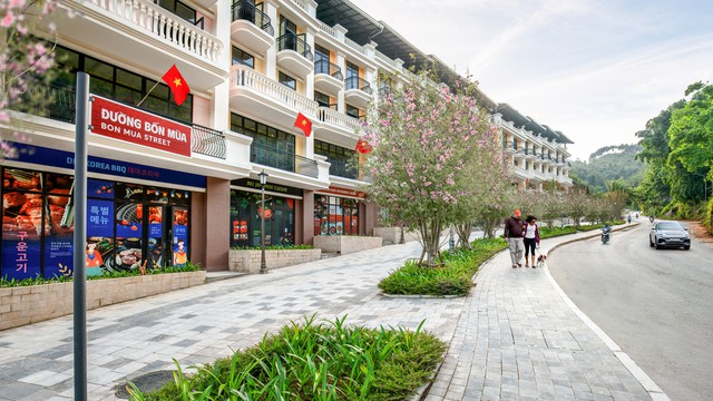 Làng Ẩm thực Quốc tế sẵn sàng đón nhịp kinh doanh tại thung lũng Mường Hoa - Ảnh 1.