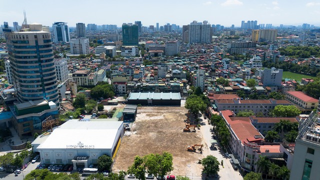 25 năm sống ở Đào Duy Anh, người phụ nữ kể chuyện phía sau khu đất “vàng” đề xuất xây tháp đôi 99 tầng- Ảnh 1.