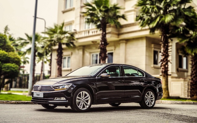 Volkswagen Passat - lựa chọn thú vị cho khách Việt trung niên